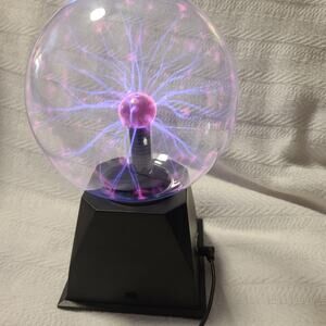 6 Inch Magic Plasma Ball Lamp - touch and sound sensitive